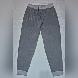 Womens Medium Under Armour Joggers - Never Worn